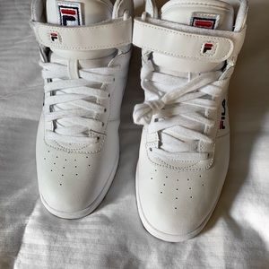 High Top Women’s Fila Sneaker